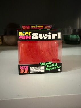 Needoh Nice Cube Swirl Pink and Orange